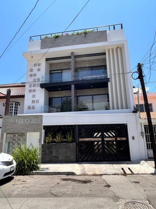 Apartamento Nightlife Haven