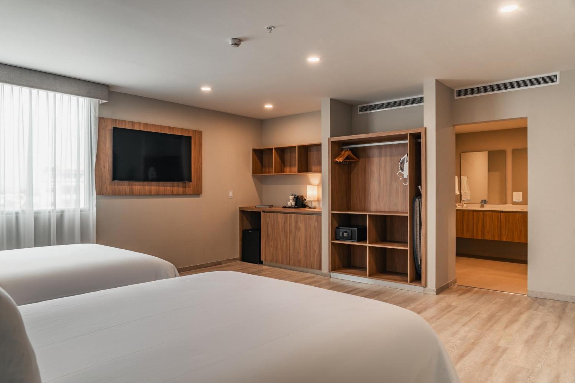 Wyndham Garden Marina Hotel Mazatlan