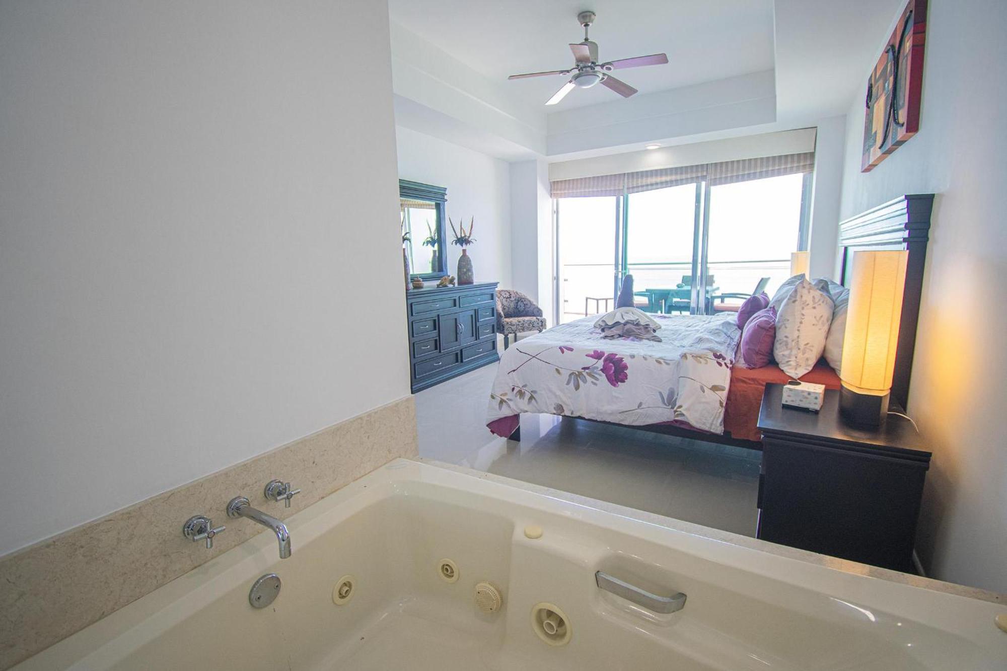Ocean Front Solaria Tower 203 Apartamento Mazatlán