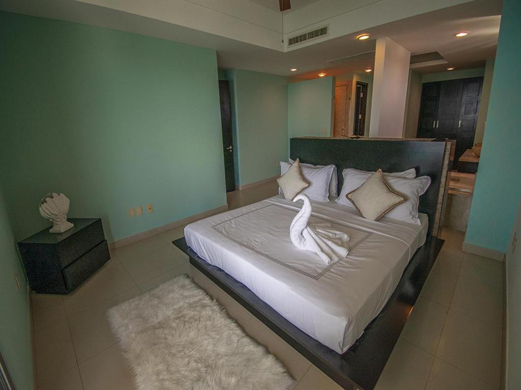 Solaria Oceanview With Pool 704 Apartamento