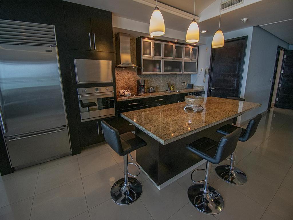 Solaria Oceanview With Pool 704 Apartamento