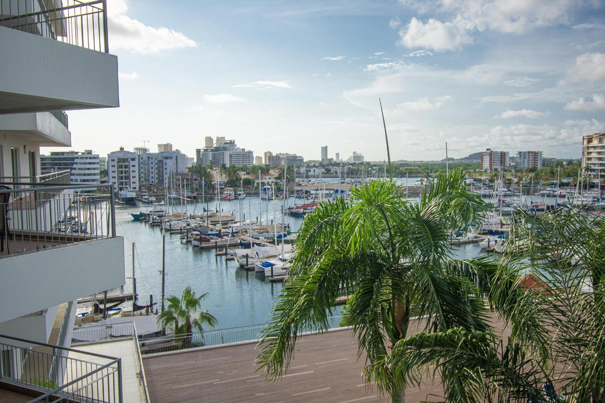Marina Costa Veleros Mazatlán