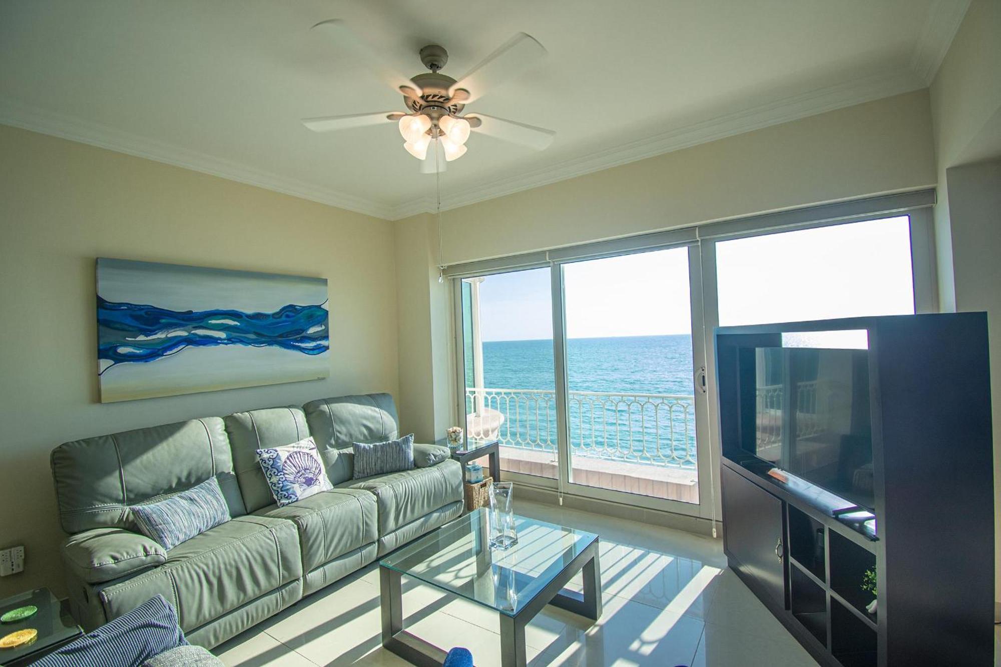 The Stunning Paraiso Ii, See!! *