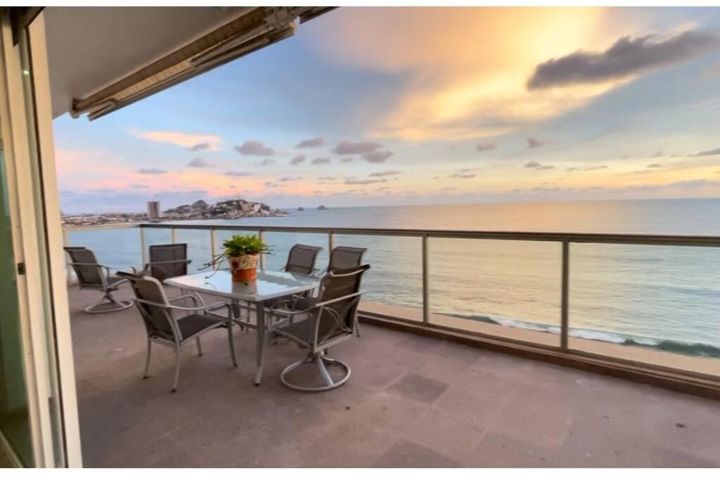 Apartment Ultimate Luxury - Ocean Front Penthouse