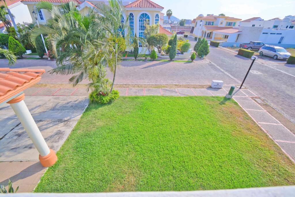 Beautiful In The Exclusive Preserve Сasa de vacaciones