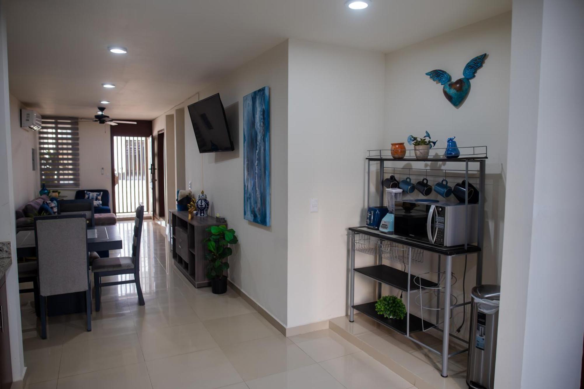 2br-3ba Block From W Rooftop Jacuzzi Apartamento