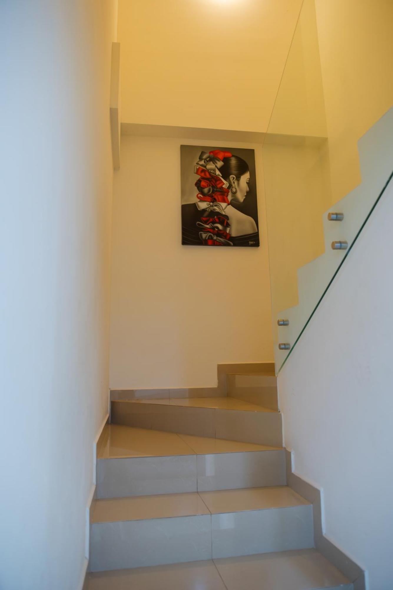 2br-3ba Block From W Rooftop Jacuzzi *