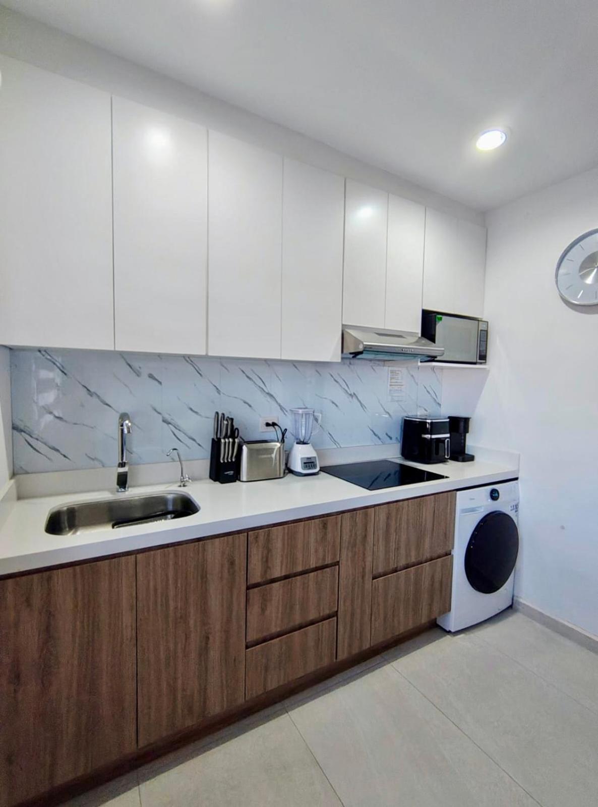 Nuevo Departamento Con Acceso Frente A La Playa, Jacuzzi Y Alberca Climatizada *