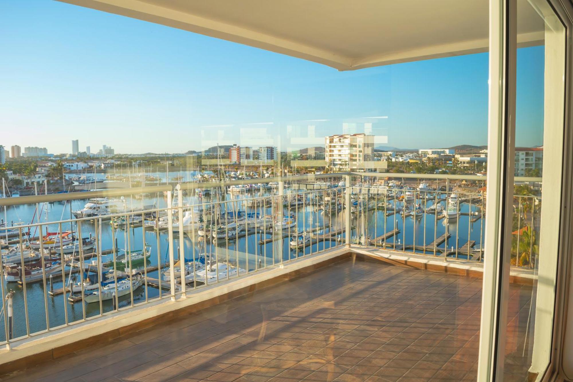 Frente A La Marina Y Super Vista By G P S Rentas Apartment *