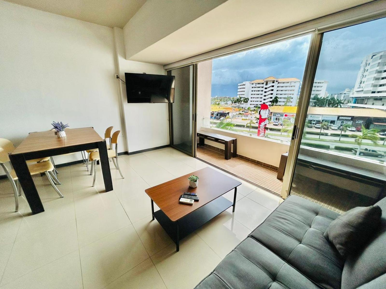 Apartamento Departamento Cerca De La Marina Y Zona Dorada *