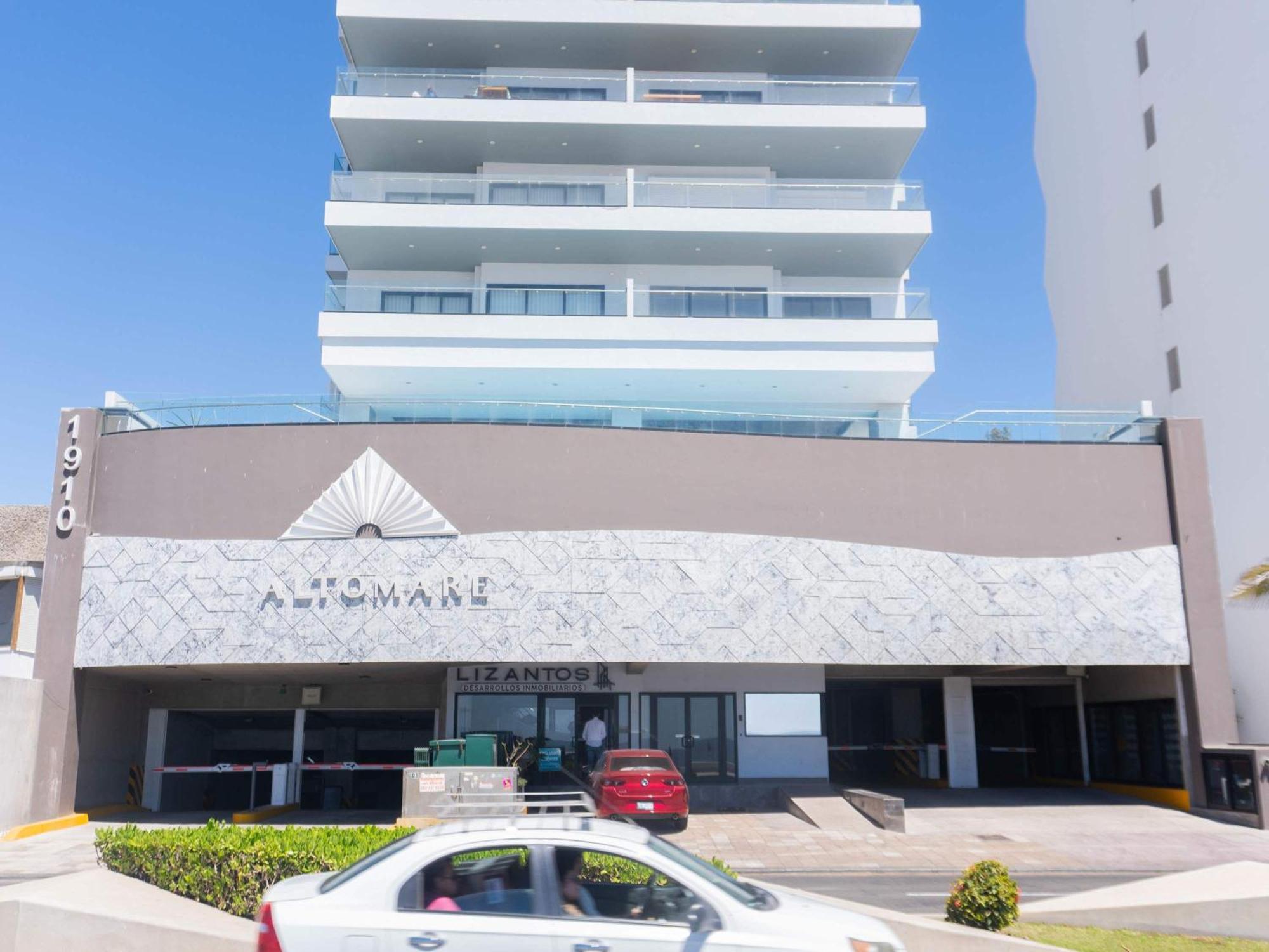 In Malecon With Pool And View Of The Stadium - Altomare 1302 Mazatlán