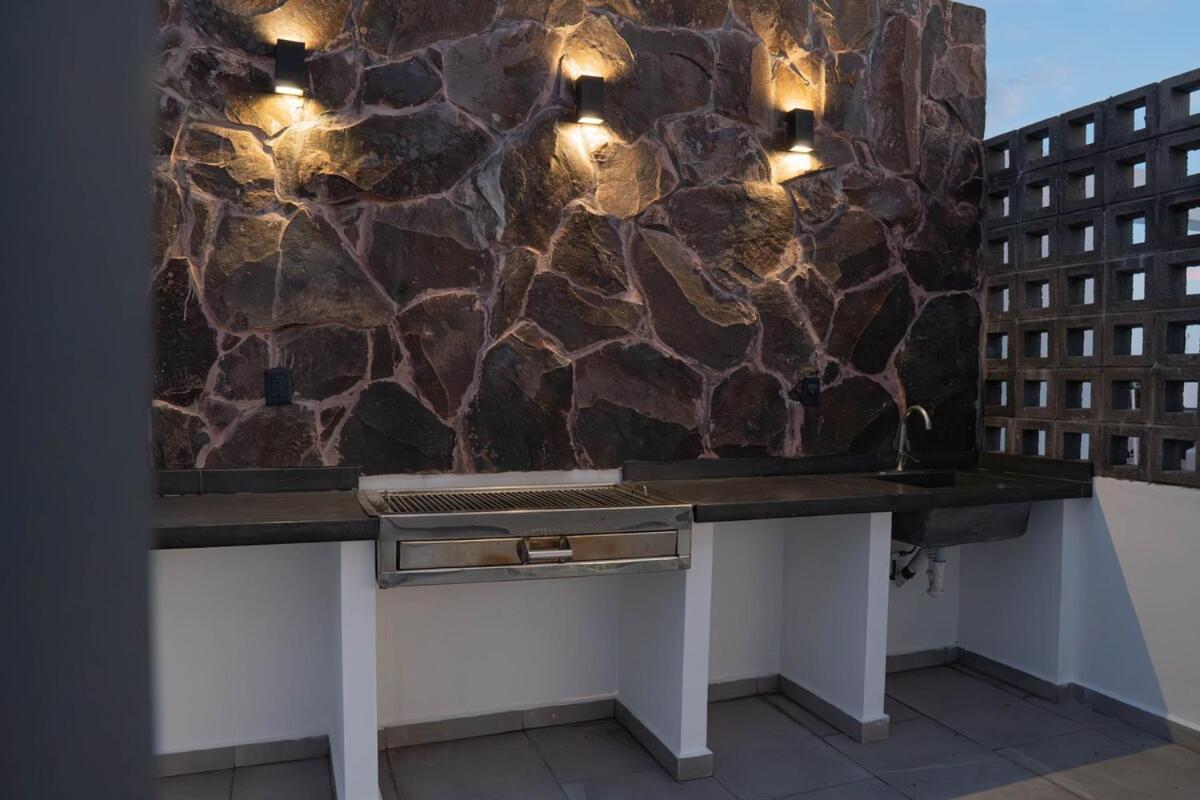 Few Steps From The Beach, At Golden Zone Apartment *
