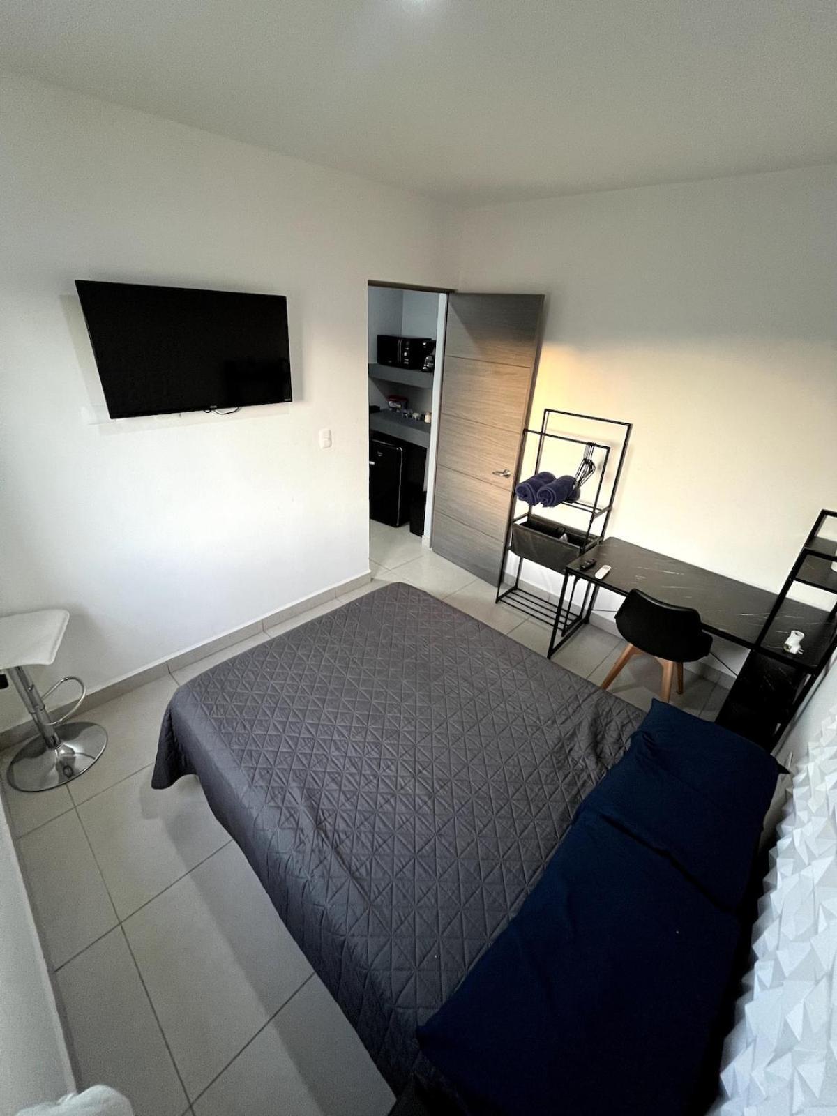 Apartamento Refugio Perfecto Con Alberca Y Seguridad Cerca Galerias! *