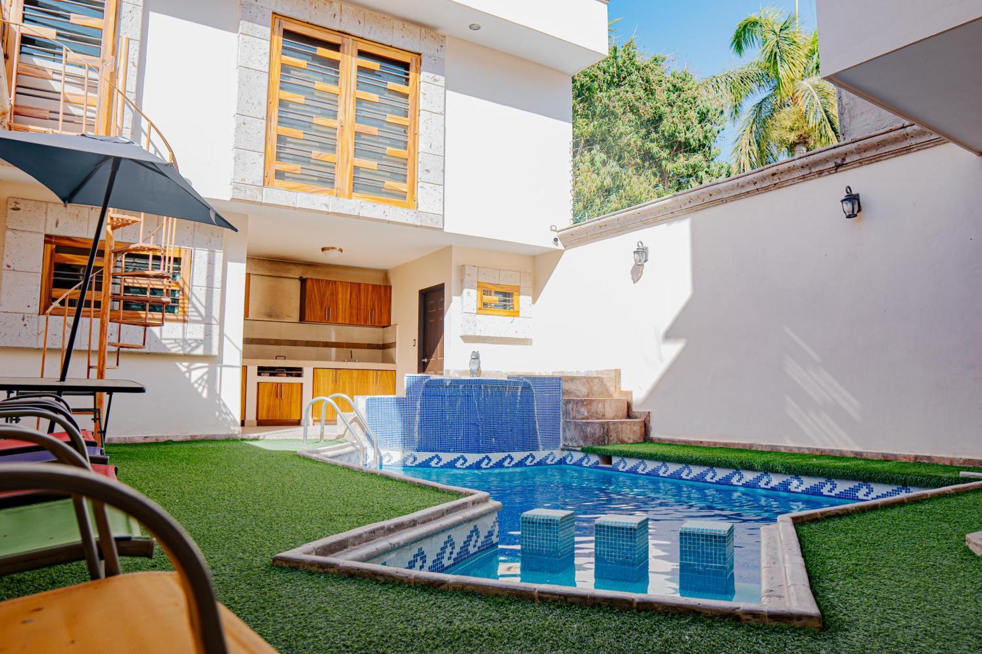 Casa Con Alberca En Excelente Ubicacion, Grupos Grandes De Personas Villa Mazatlán