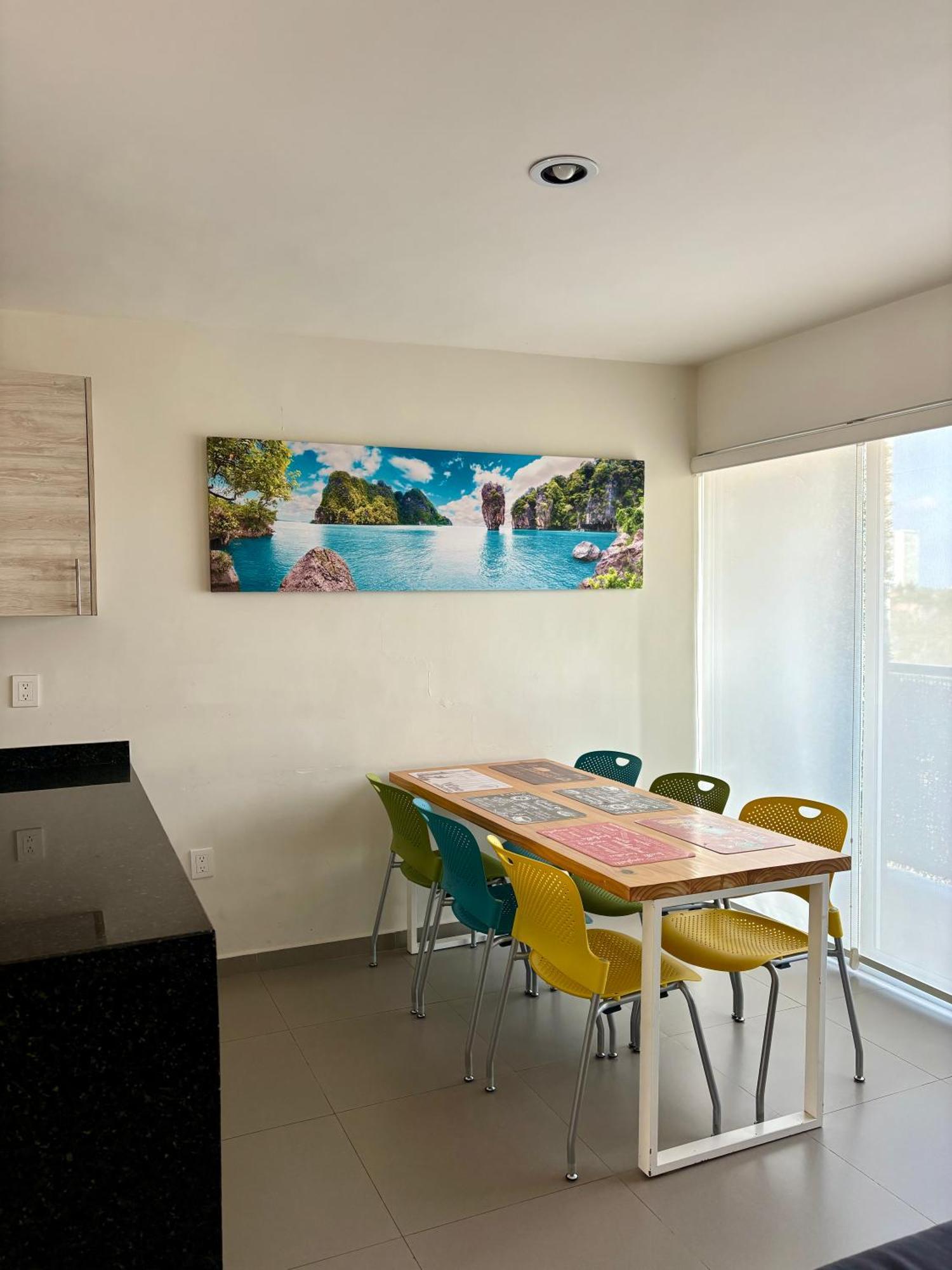 Apartamento !NUEVO! Bonita vista balcón y alberca! CERRITOS! *