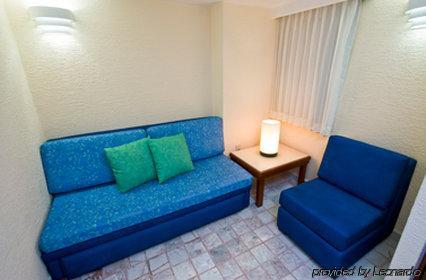 Hotel Ocean Breeze 4*