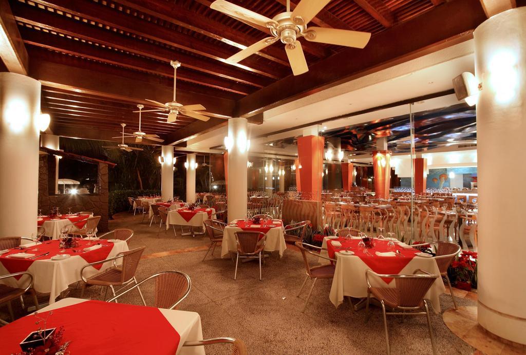 Ocean Breeze Mazatlán