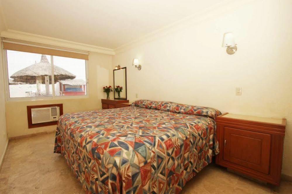 Apartahotel Hacienda Blue Bay 3*