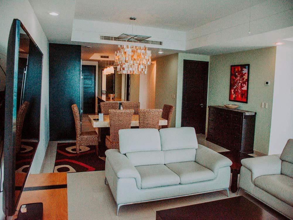 Solaria Oceanview With Pool 704