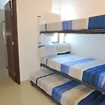 Amplio Departamento en Zona Dorada a 3 Cuadras de Playa - P304
