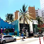 Depadelux 35 Mt De La Playa! Zona Dorada Vista Al Mar!