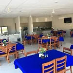 El Descanso Inn