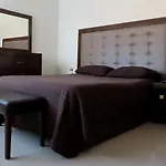 Departamento A 200 Mts De La Playa Y Alberca En Planta Baja