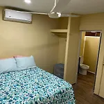 Hermosa Casa Con Recamara En Planta Baja Y Albercas