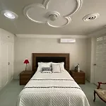 Hotel Boutique Beehive Coliving