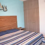 6012 Pacifika 3 cuartos junto al lago en marina!