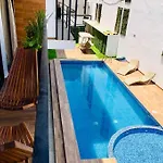 Beautiful Condo With 4 Pools And Roofgarden
