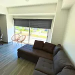 Nuevo Y Muy Bien Ubicado Departamento En Zona De Plaza Comercial - Torres Navia II