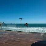Stylish Apt. W/ Rooftop, Infinity Pool & Sea View