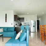 Spacious Apartment With Private Balcony & Ocean View - Brujas