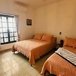 Casa Lola En El Centro De Mazatlan