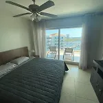 Departamento en Costa Veleros, vista a la Marina