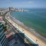 Torre Eme Penthouse Oceanview Condo 1507 With Pool