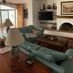 Cerritos Oceanfront Villa