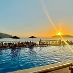 Espectacular Loft A Pie De Playa En Zona Dorada