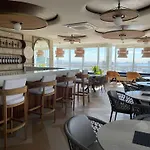 Lucero - Beach Condo