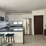 Casa Amueblada En Privada Con Alberca