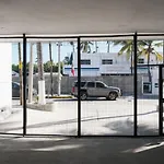 Walkable Vacation Gem 2Br1Ba Office