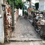 La Casa De Los Abuelitos