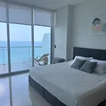 Camino Al Mar