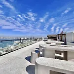 Modern Apartment With Sea View