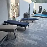 Casa Con Alberca Zona Dorada!