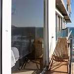 Stylish Seaside Apartment With Stunning Ocean View - Portico