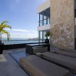 Elegante Con Vista Al Mar Y Balcon By G P S Rentas