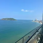 Camino Al Mar