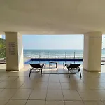 Stylish Seaside Apartment With Stunning Ocean View - Portico